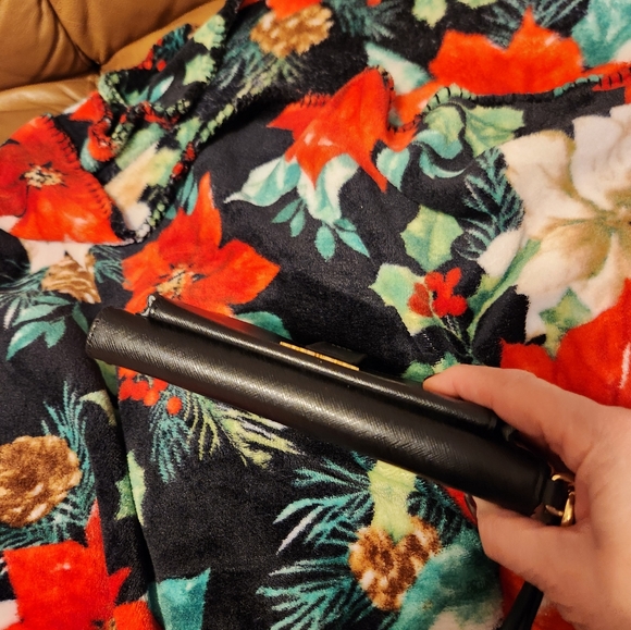 Issac Mizrahi Large Wristlet & Phone Case NWOT - Picture 6 of 6